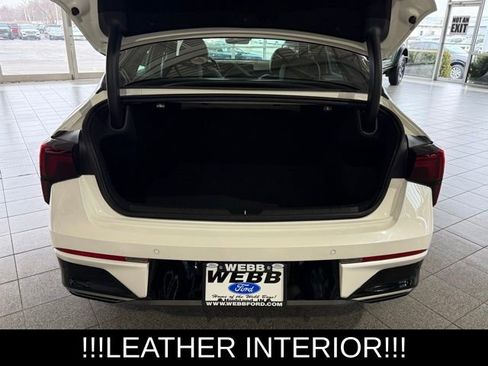 Used 2025 Kia K5 GT-Line w/ GT-Line Premium Package image 8