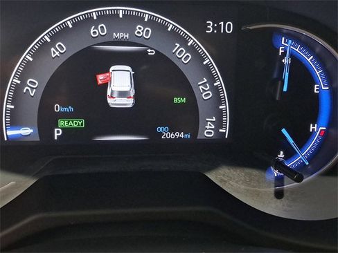 Used 2022 Toyota RAV4 XSE image 2