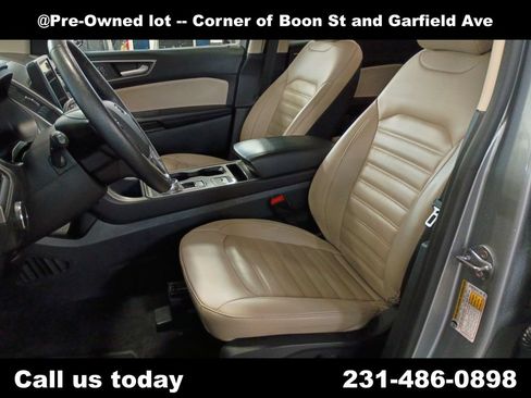 Used 2024 Ford Edge SEL AWD/4WD image 12