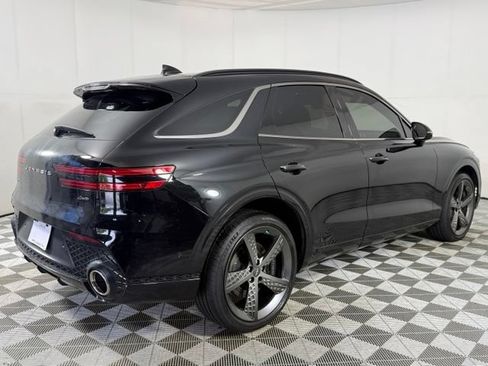 Used 2025 Genesis GV70 2.5T w/ Sport Prestige Package AWD/4WD image 8