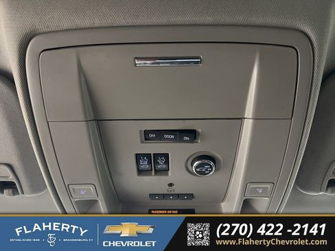 Used 2017 GMC Yukon Denali w/ Open Road Package image 36