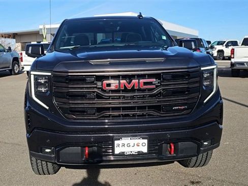 Used 2023 GMC Sierra 1500 AT4X image 3