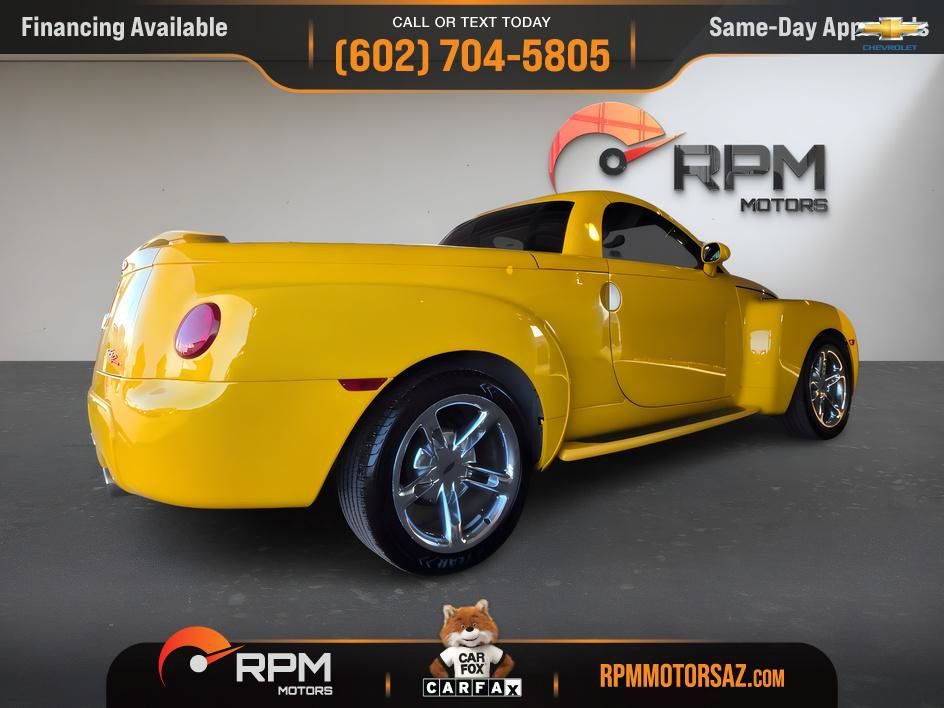 Used 2004 Chevrolet SSR w/ Preferred Equipment Group RWD image 6