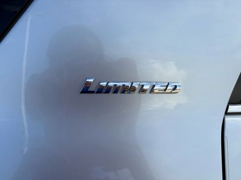 Used 2023 Toyota 4Runner Limited AWD/4WD image 36