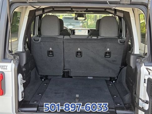 Used 2026 Jeep Wrangler Unlimited Rubicon AWD/4WD image 13