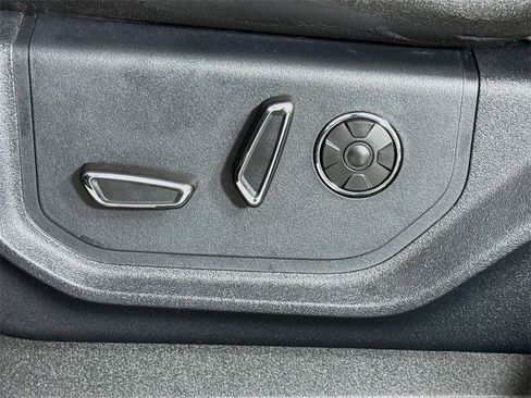 Used 2020 Ford F350 Platinum image 18
