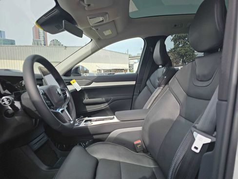 New 2026 Volvo EX90 Ultra image 22
