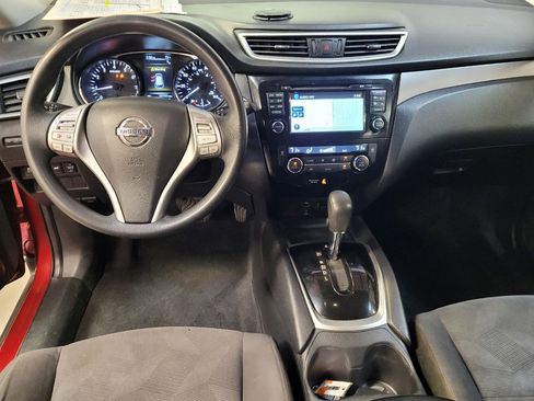 Used 2016 Nissan Rogue SV w/ SV Premium Package image 22