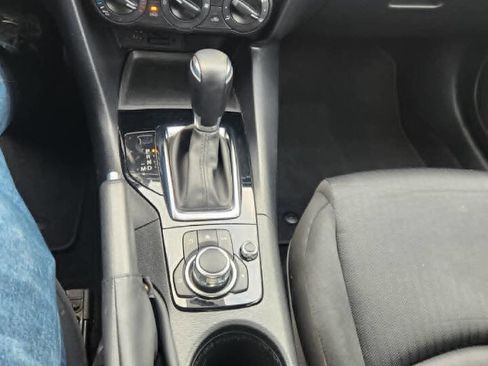 Used 2015 MAZDA MAZDA3 i Sport image 23