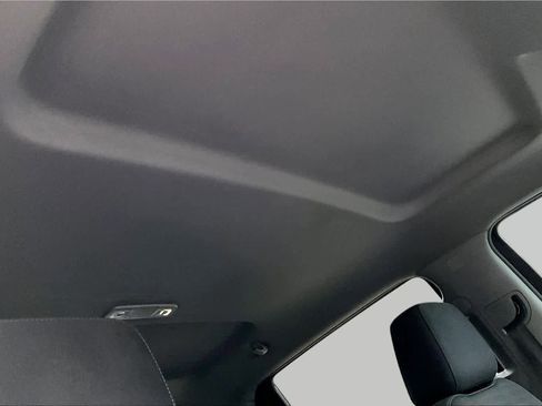 Used 2020 Chevrolet Silverado 1500 LT AWD/4WD image 14
