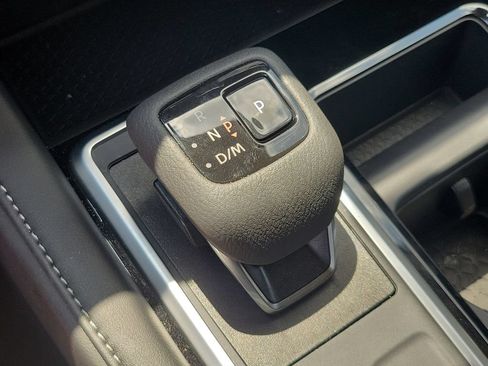 Certified 2026 Nissan Pathfinder SV AWD/4WD image 28