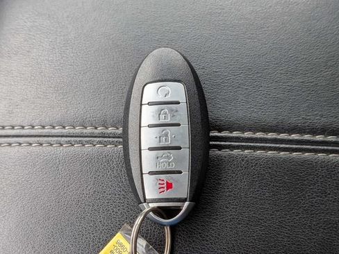 Used 2025 Nissan Altima 2.5 SV FWD image 31