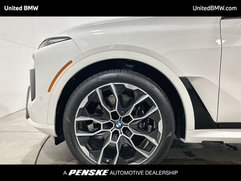 Used 2026 BMW X7 xDrive40i AWD/4WD image 10