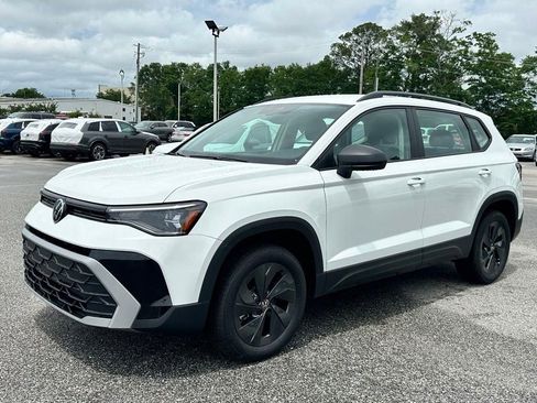 New 2026 Volkswagen Taos S FWD image 4