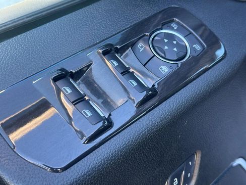 Used 2018 Ford F150 Lariat image 16