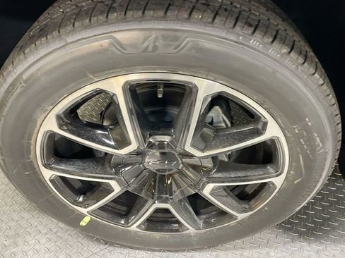 Used 2024 Chevrolet Tahoe RST w/ Sport Performance Package AWD/4WD image 10