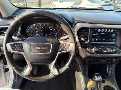 Used 2017 GMC Acadia Denali w/ Technology Package AWD/4WD image 28