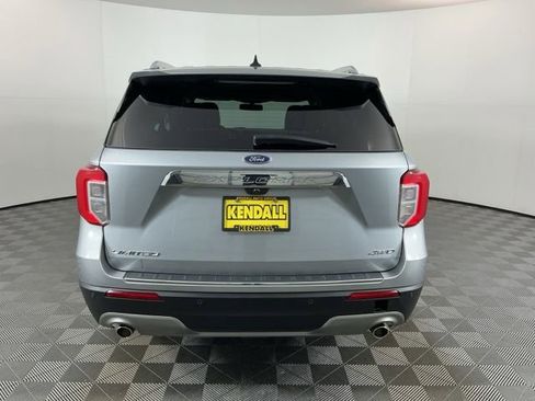 Used 2023 Ford Explorer Limited AWD/4WD image 6