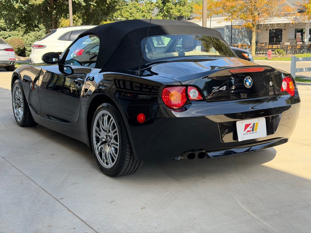 Used 2004 BMW Z4 3.0i RWD image 7