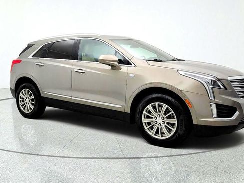 Used 2019 Cadillac XT5 Luxury FWD image 3