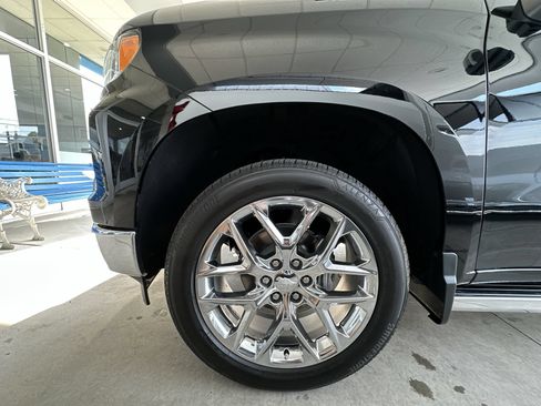 Certified 2024 Chevrolet Silverado 1500 LTZ w/ LTZ Premium Package AWD/4WD image 31