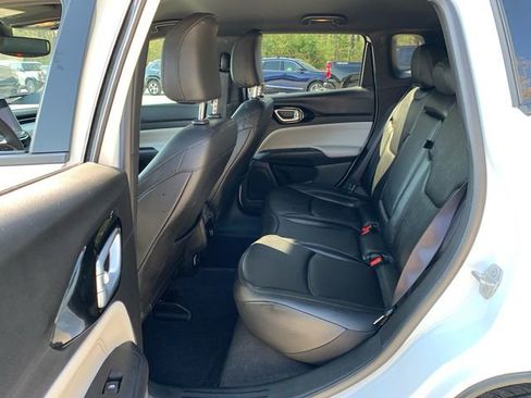 Used 2025 Jeep Compass Limited AWD/4WD image 14