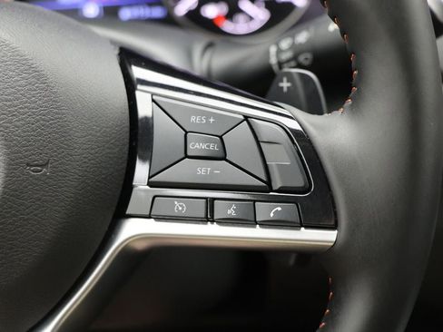 Used 2025 Nissan Altima 2.5 SR image 19