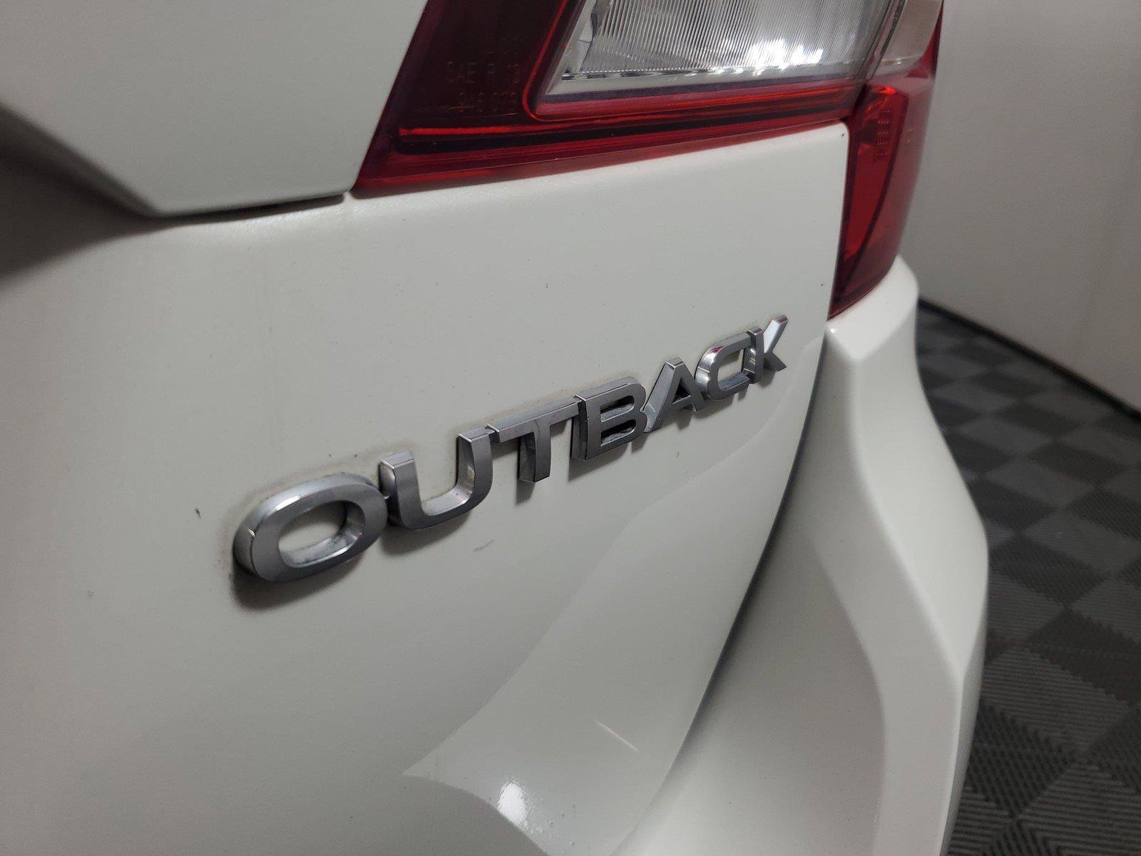 Used 2017 Subaru Outback 2.5i Limited w/ Popular Package #5 AWD/4WD image 7