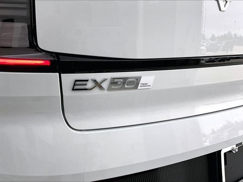 New 2026 Volvo EX30 Ultra w/ Protection Package AWD/4WD image 37