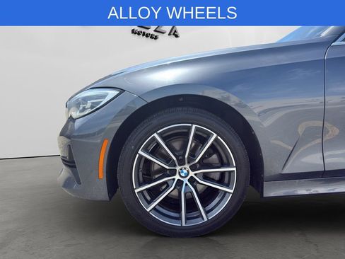 Used 2020 BMW 330i xDrive Sedan w/ Premium Package AWD/4WD image 10