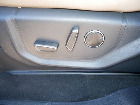 Certified 2024 Ford Expedition Limited image 19