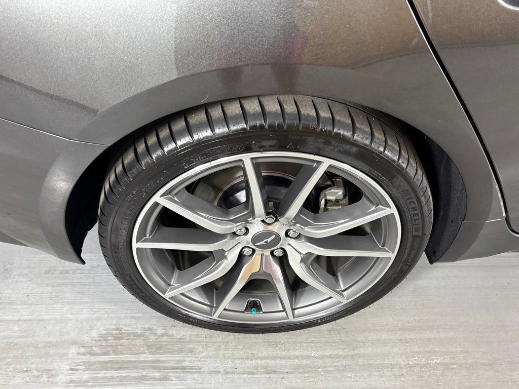 Used 2023 Genesis G70 2.0T RWD image 10