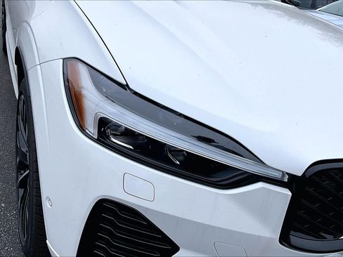 New 2026 Volvo XC60 B5 Ultra w/ Protection Package Premier AWD/4WD image 15