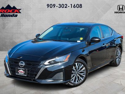 Used 2025 Nissan Altima 2.5 SV