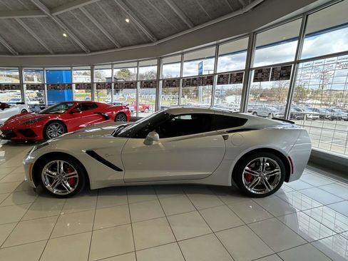 Used 2016 Chevrolet Corvette Stingray Coupe image 5