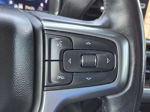Used 2022 Chevrolet Silverado 1500 LT AWD/4WD image 21