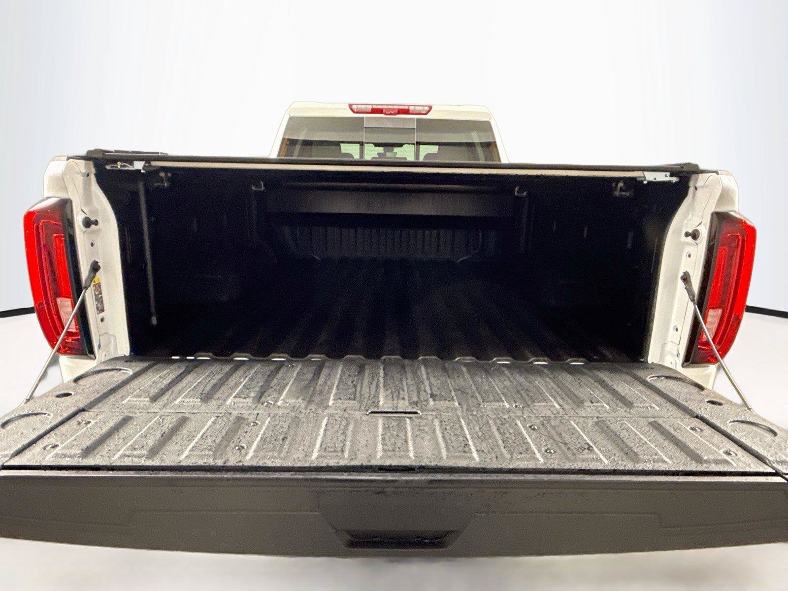 Used 2022 GMC Sierra 2500 Denali w/ Denali Ultimate Package AWD/4WD image 40