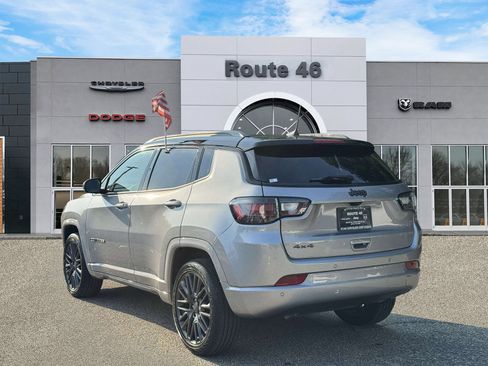Used 2024 Jeep Compass Limited w/ High Altitude Package AWD/4WD image 4