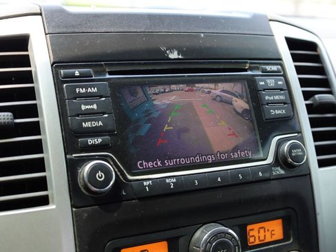 Used 2017 Nissan Frontier SV w/ SV Value Truck Package image 10