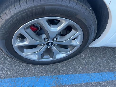 Used 2019 Kia Sorento SX w/ SX Touring Package image 18