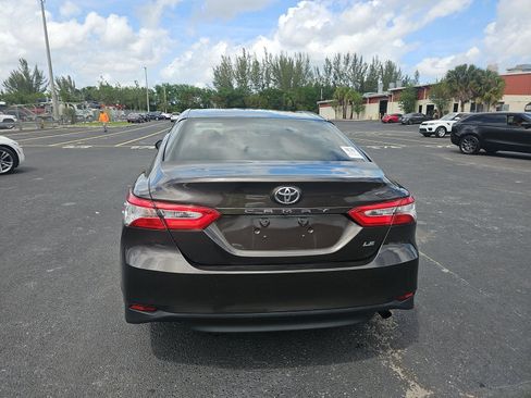 Used 2018 Toyota Camry LE w/ Convenience Package image 7