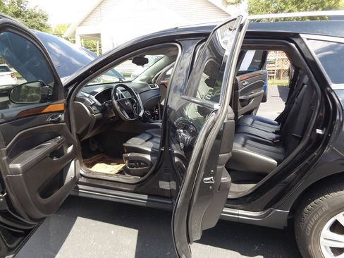 Used 2016 Cadillac SRX Luxury w/ Driver Awareness Package AWD/4WD image 12