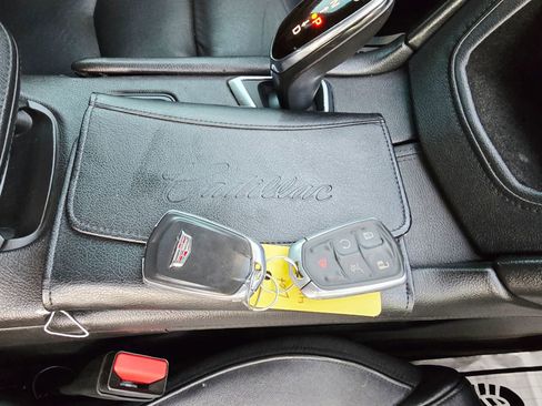 Used 2017 Cadillac XT5 Luxury w/ Driver Awareness Package image 28