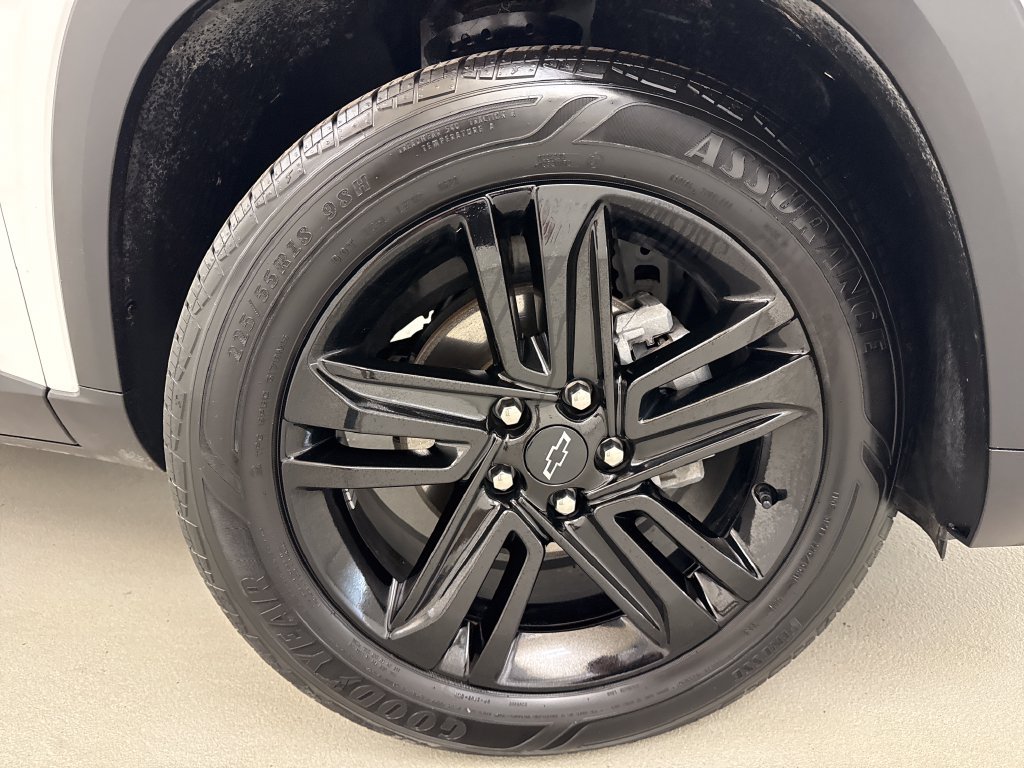 Used 2024 Chevrolet Trax ACTIV w/ Sunroof Package FWD image 29