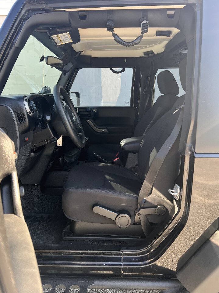 Used 2013 Jeep Wrangler Sport AWD/4WD image 13