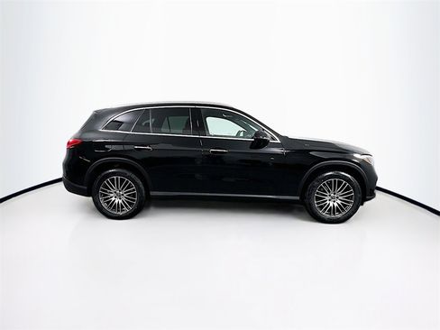 New 2025 Mercedes-Benz GLC 300 4MATIC image 8