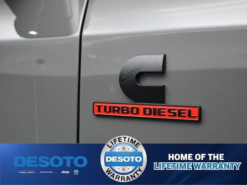 New 2026 RAM 2500 Laramie AWD/4WD image 34