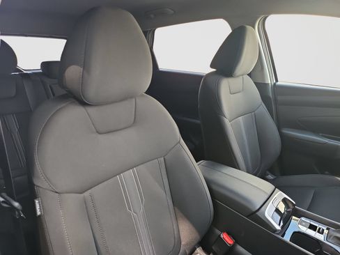 Used 2025 Hyundai Tucson SEL FWD image 18