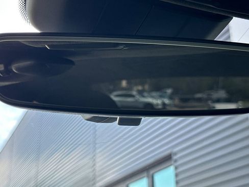 Certified 2016 Porsche 911 R image 20