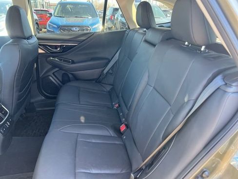Used 2025 Subaru Outback Limited image 8